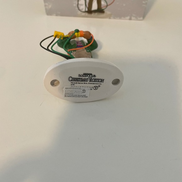 Department 56 National Lampoon's Christmas Vacation Fire It Up Dad Figurine - Picture 7 of 7